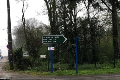 war graves sign