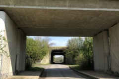 passing under the autoroute