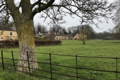 working farm near waldershare