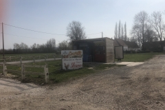 fresh from the farm - automat-style - fresh bread, too