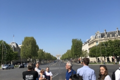 confused tourists - saturday of the gilets jaunes